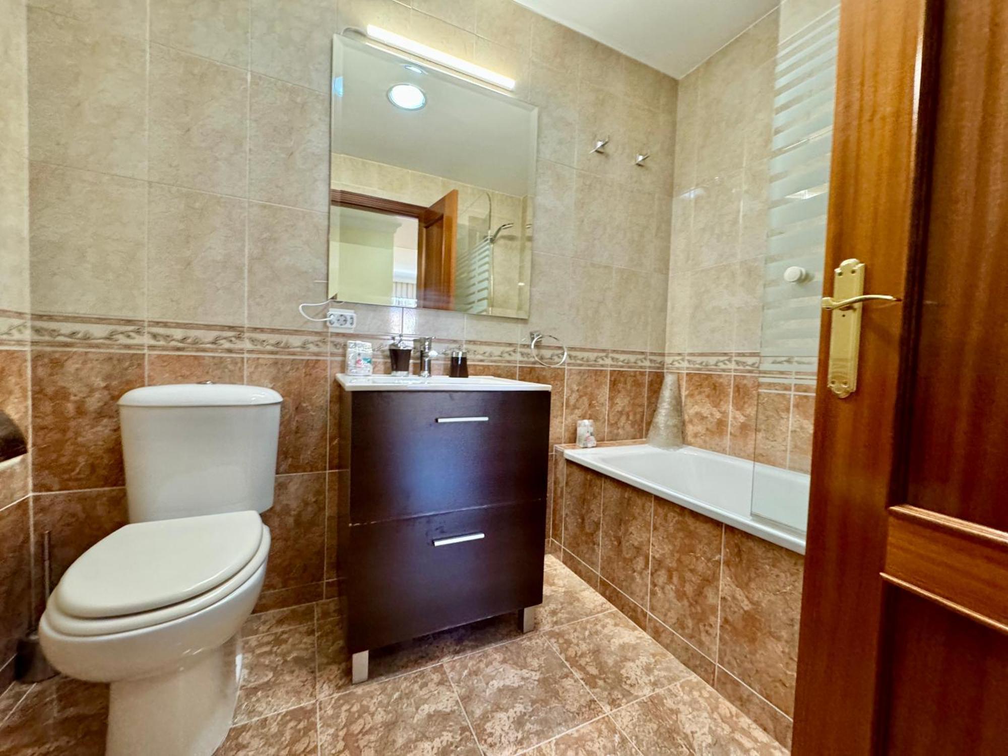 Апартаменты Lujoso Piso Centro Aparcamiento Privado, Terraza & Ac Малага Экстерьер фото