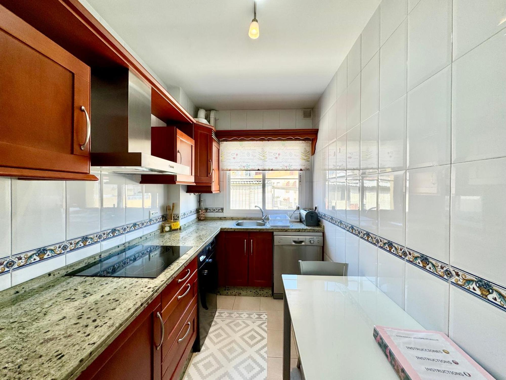 Апартаменты Lujoso Piso Centro Aparcamiento Privado, Terraza & Ac Малага Экстерьер фото
