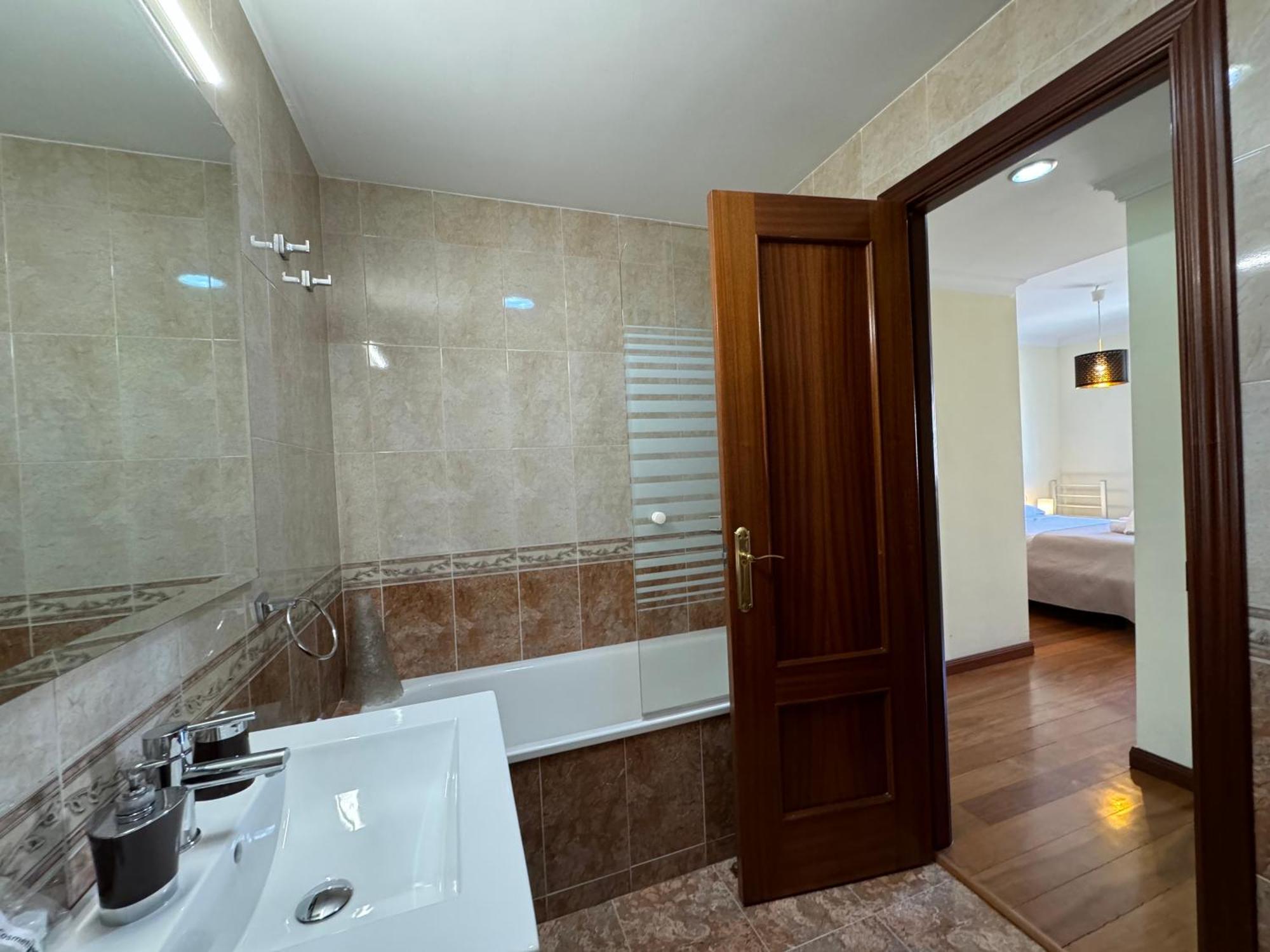 Апартаменты Lujoso Piso Centro Aparcamiento Privado, Terraza & Ac Малага Экстерьер фото