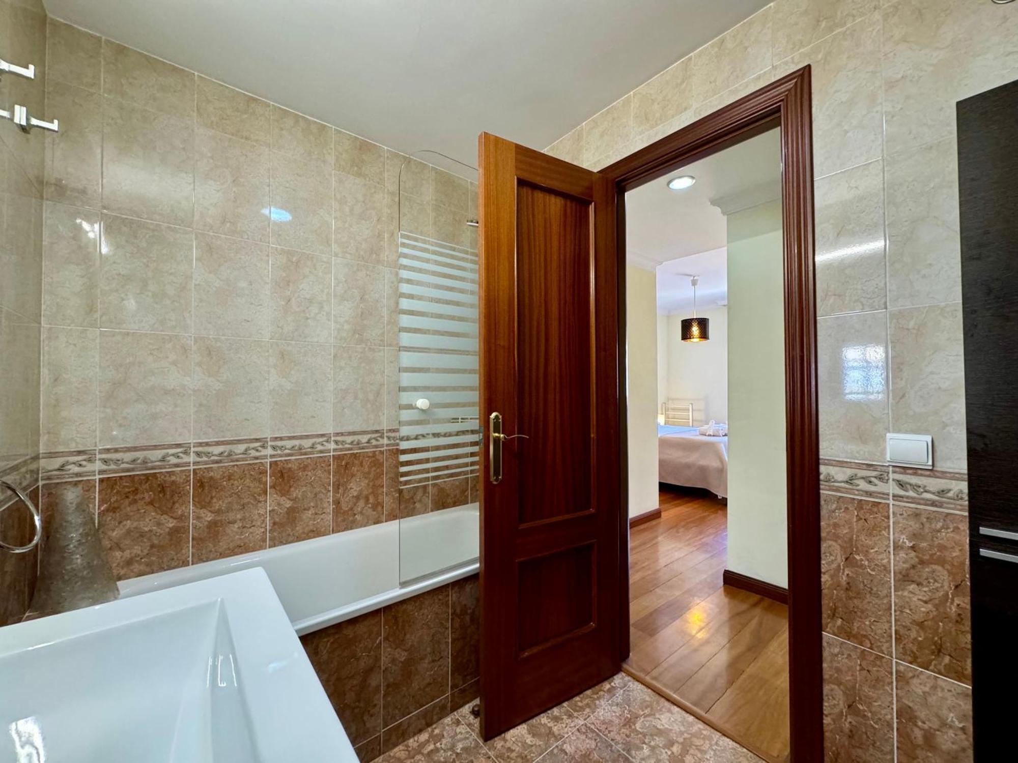 Апартаменты Lujoso Piso Centro Aparcamiento Privado, Terraza & Ac Малага Экстерьер фото