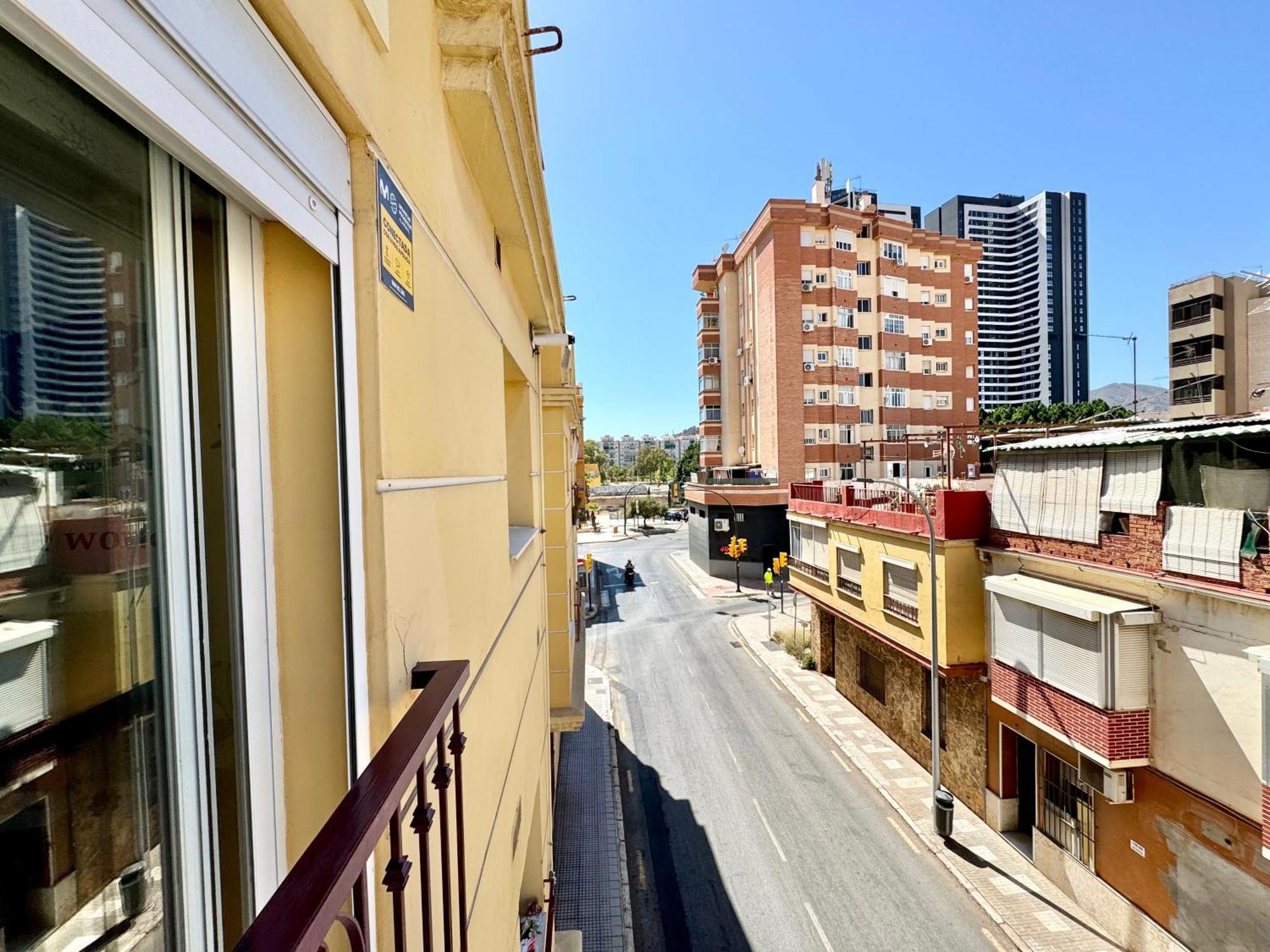 Апартаменты Lujoso Piso Centro Aparcamiento Privado, Terraza & Ac Малага Экстерьер фото